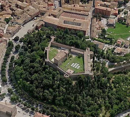 Piazza Del Popolo Design Living شقة تشيزينا